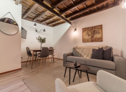Campo de' Fiori Stylish Apartment