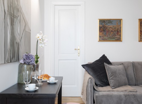 Spanish Steps Lovely Apartment